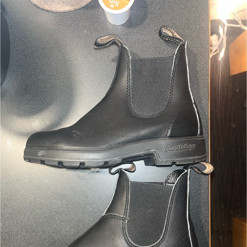 Chelsea blundstones size AU 3- Womens 5, nothing wrong!  bought the wrong size